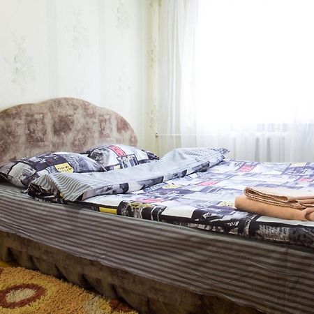 Kosmicheskaya Street Area Apartman Harkov Kültér fotó